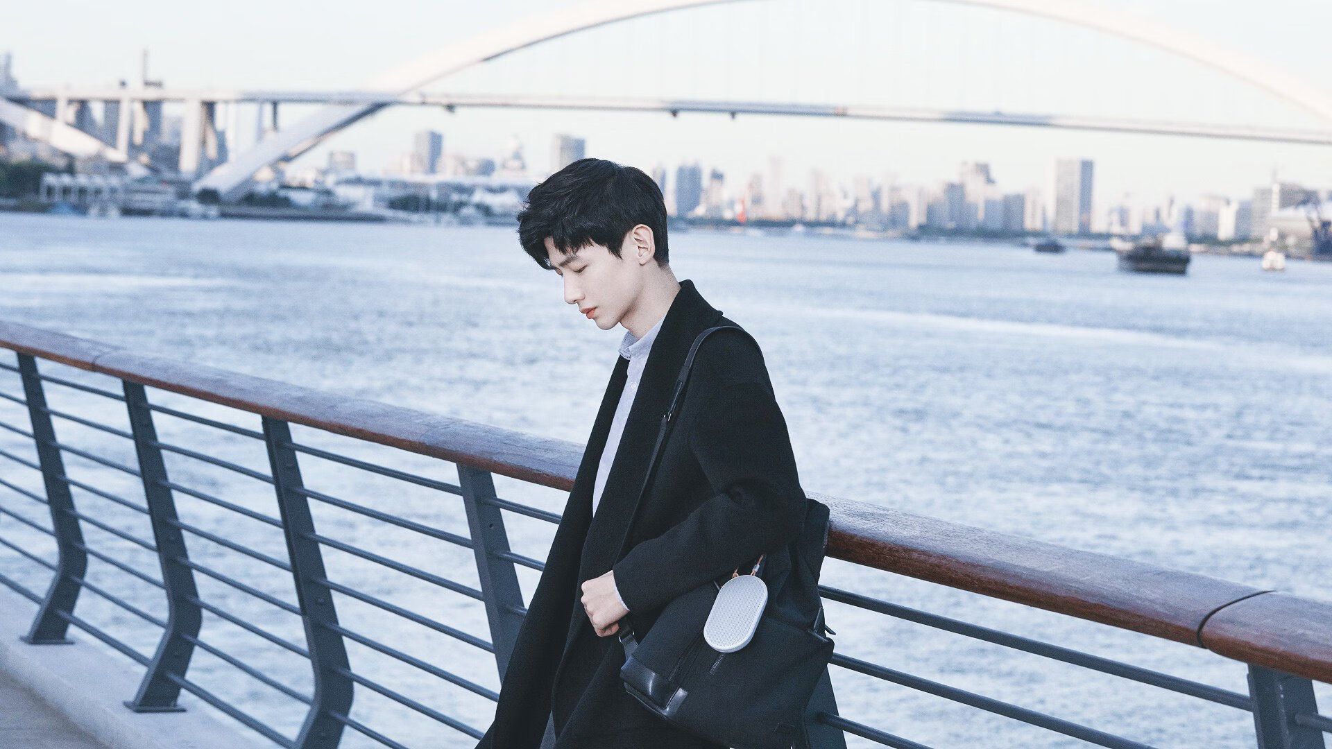 绿茵猛兽吞噬红黑军团，银箭传奇再燃争冠烈焰